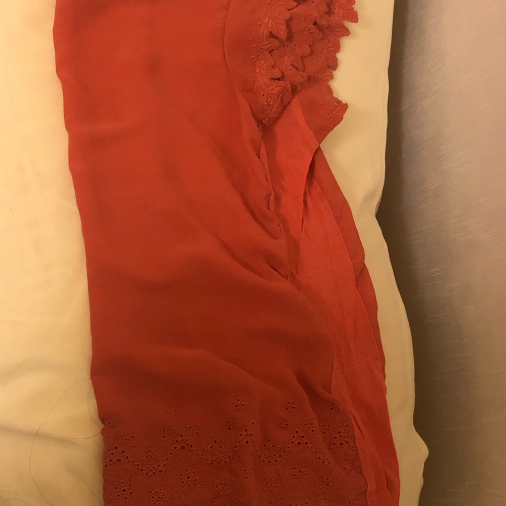 Pink/Red top. - Picture 2 of 2